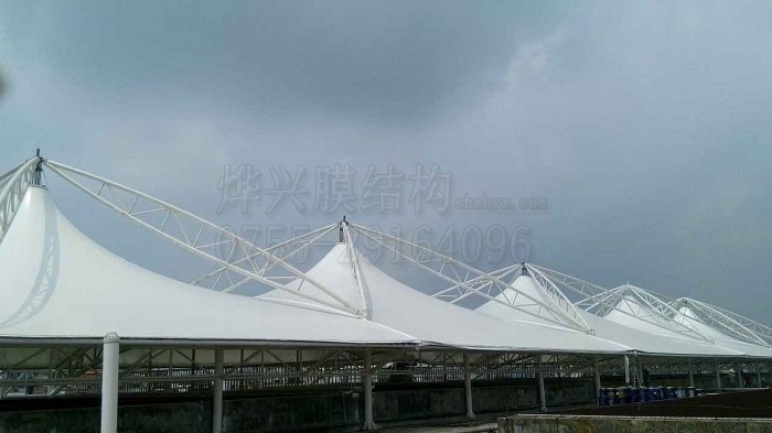 燁興—廣州嶺南學校膜結構通道中空遮雨棚工程